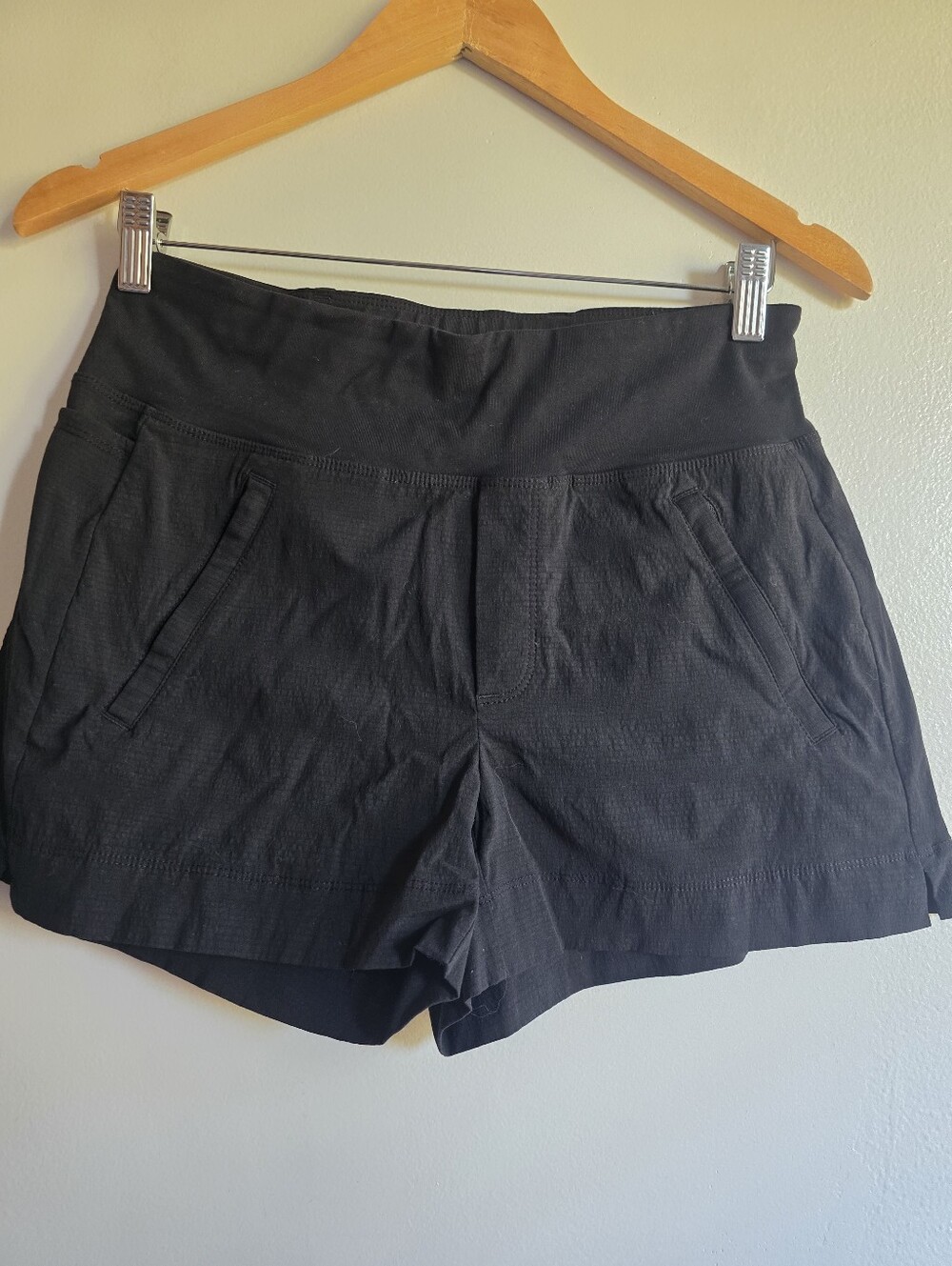 Athleta, Trekkie North Short, Black, Size 2